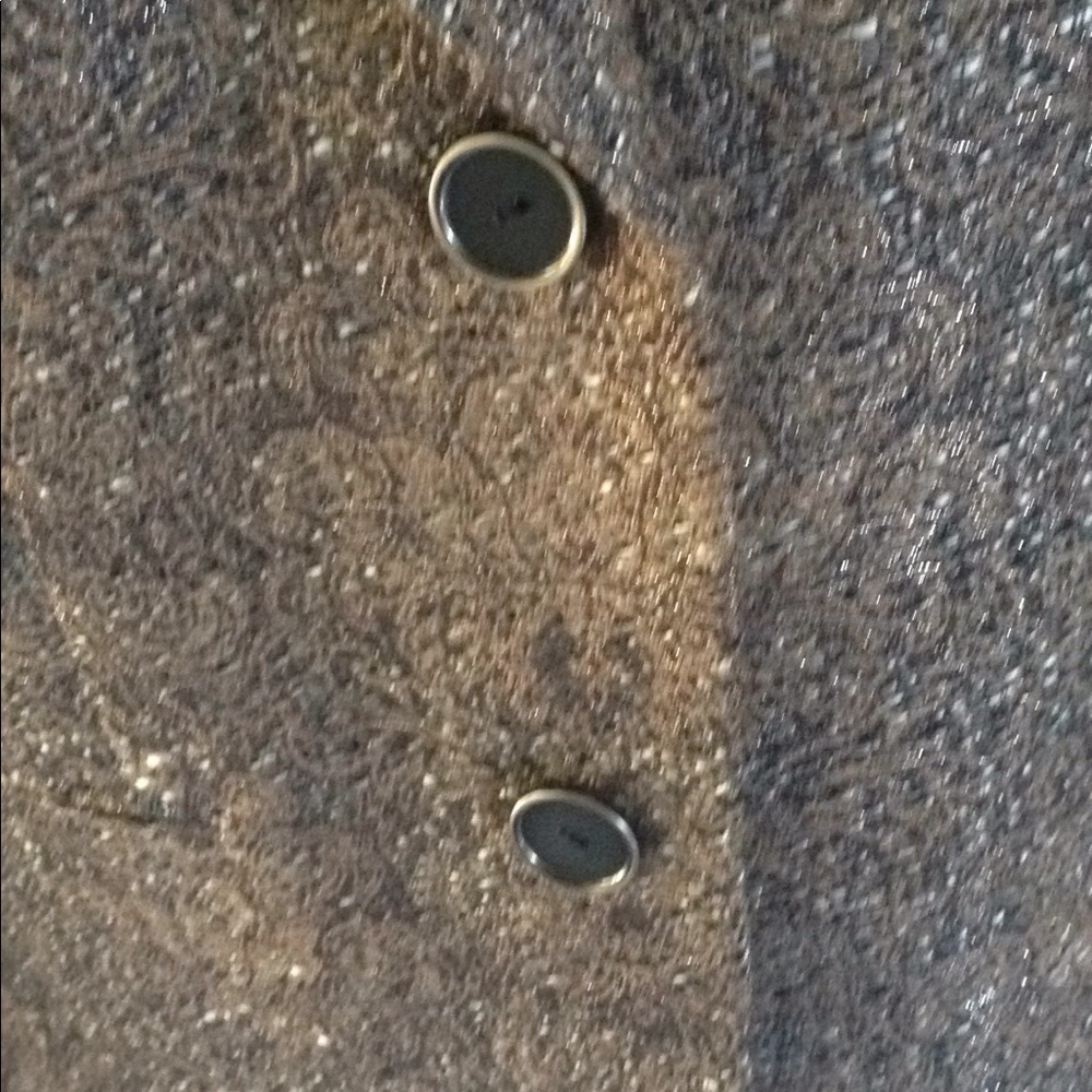 Blazer - Picture 3 of 4